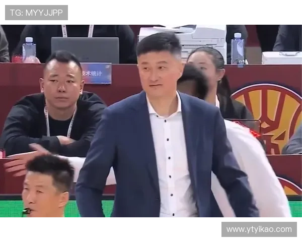 杜锋G2战术精准 双塔统治全场